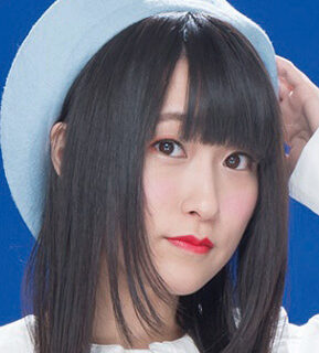 村川梨衣