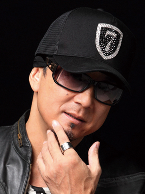 黒田 崇矢