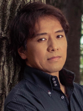 小川輝晃