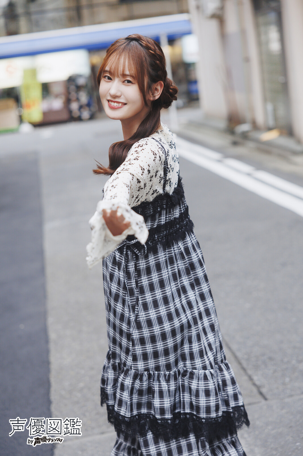 「声優図鑑」川村玲奈