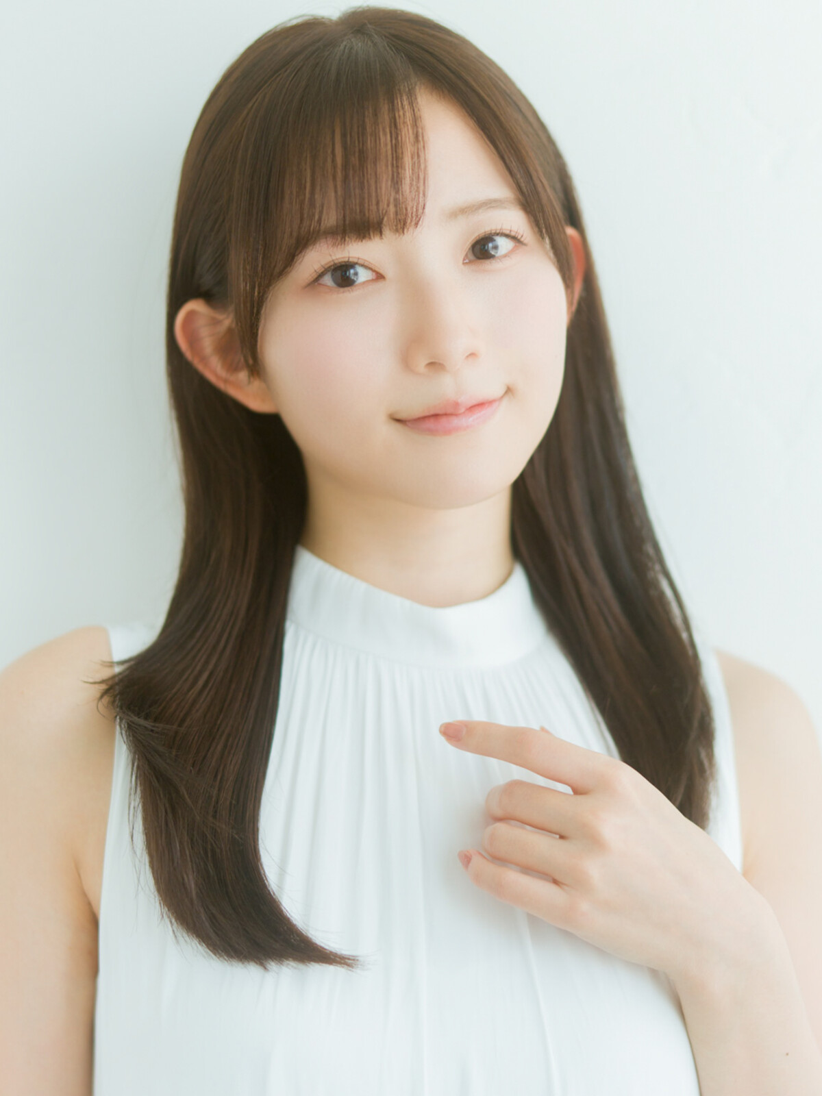 青山なぎさ